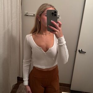 TNA by Aritzia crop Henley